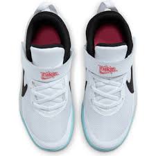 ¡El Poder de la Cancha en Sus Pies! Descubre los Tenis Nike Team Hustle D 10 para Niño