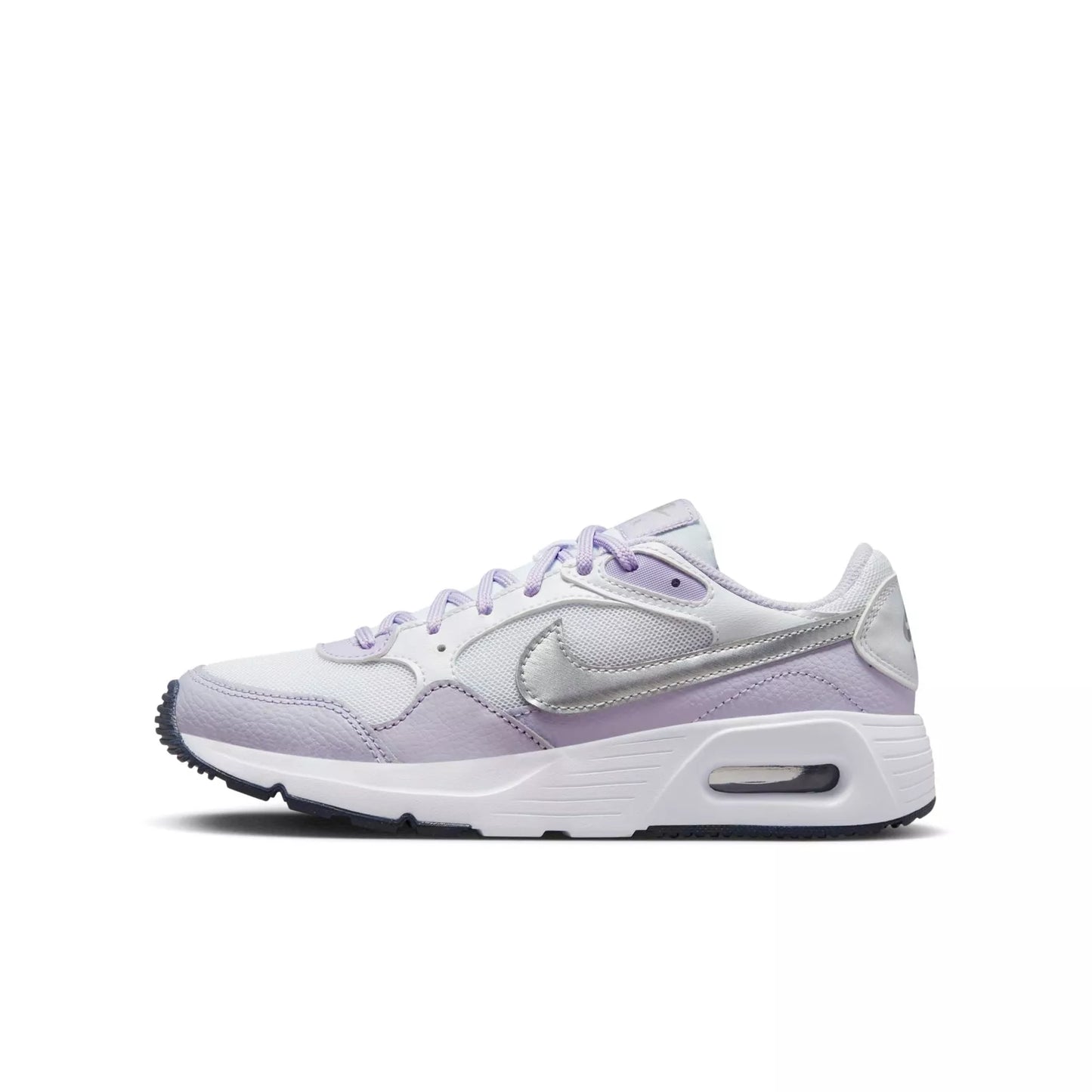 Para quienes buscan un toque de nostalgia con la comodidad del presente, te presentamos nuestros modelos Nike Air Max SC.