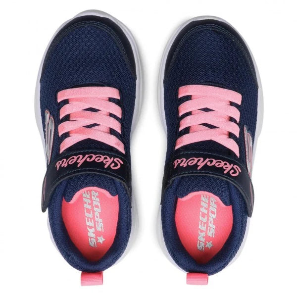 ¡Aventura y Estilo en Cada Paso: Los Tenis Perfectos para tu Pequeña Exploradora!