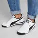 ¡Revive el icono con los atemporales Puma Roma en blanco y negro!