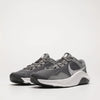 ¡Eleva tu entrenamiento y tu estilo con estos modernos tenis Nike!